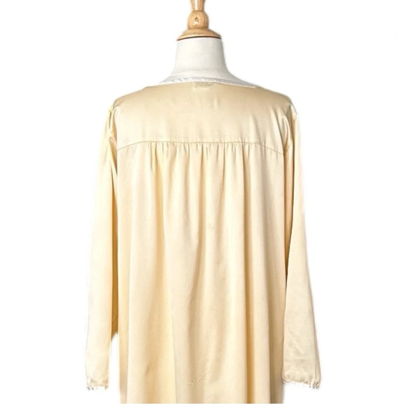 NATORI Classics Vintage Embroidered Nightgown Butter Yellow Square Neck - Picture 11 of 15